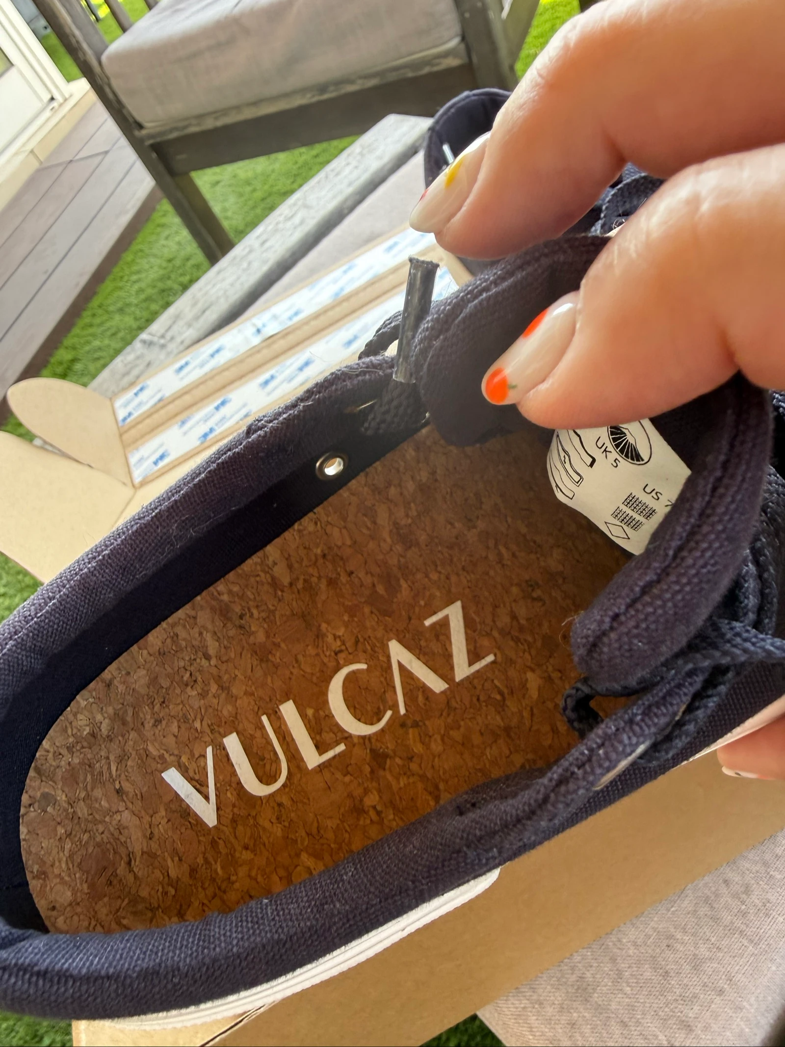 Vulcaz canvas sneakers (Size 38) – photo 2